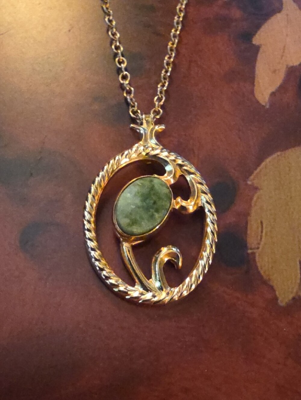 Sarah Coventry Vintage Jade Accent Gold Tone Necklace